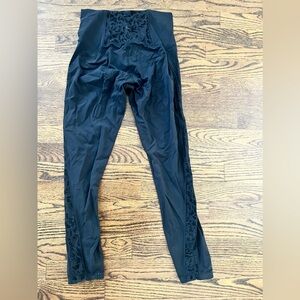 Lululemon- velvet lace wonder under